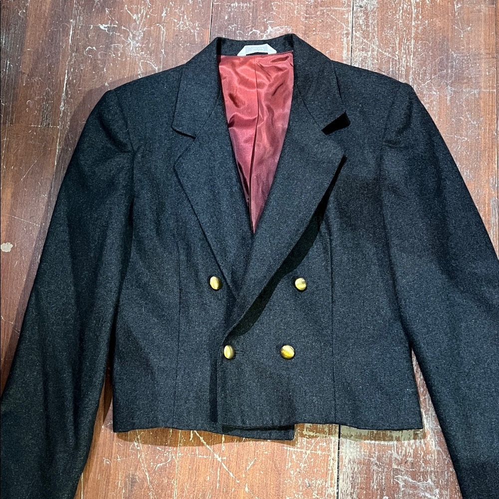 🌻3/$15🌻 Gilmor Grey Blazer with Gold Buttons